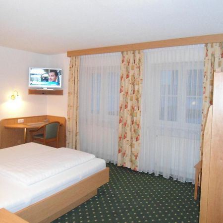 Hotel Hutzenthaler Bruckberg Phòng bức ảnh