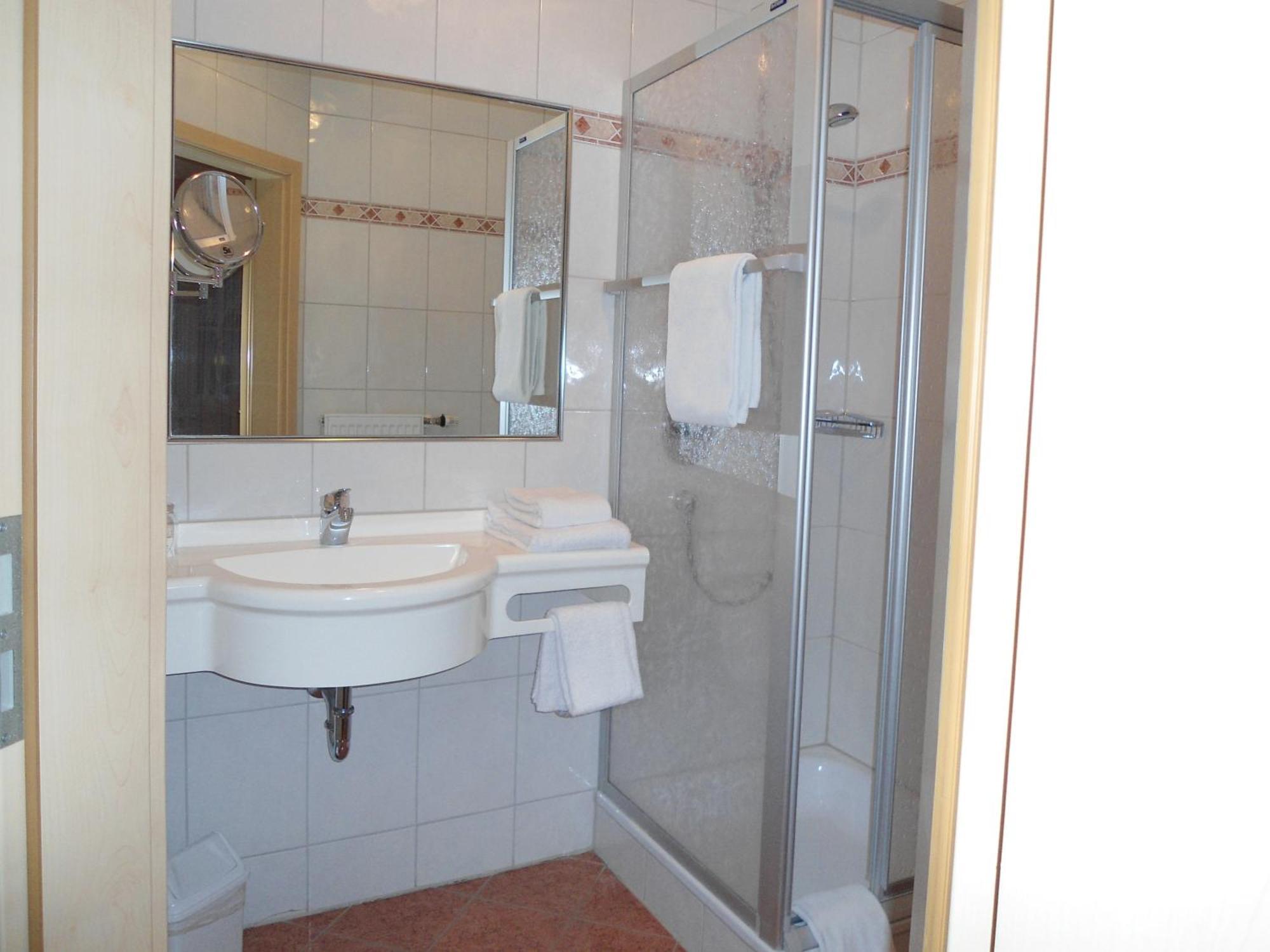 Hotel Hutzenthaler Bruckberg Phòng bức ảnh