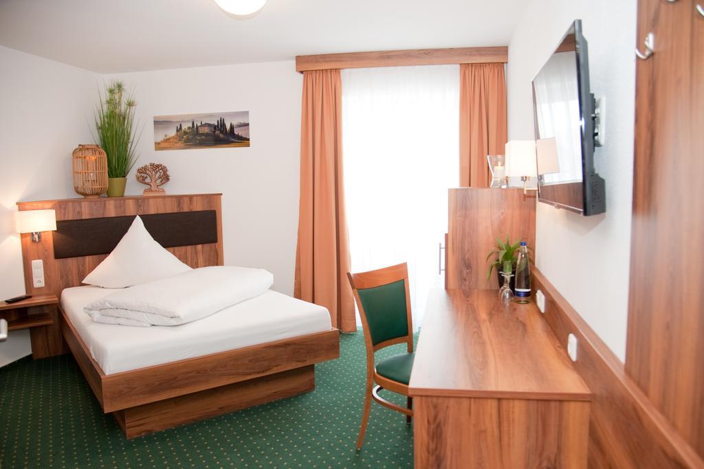 Hotel Hutzenthaler Bruckberg Ngoại thất bức ảnh