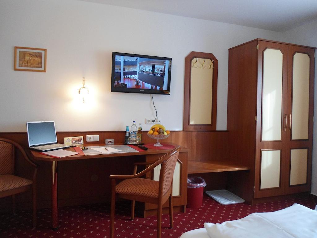 Hotel Hutzenthaler Bruckberg Phòng bức ảnh
